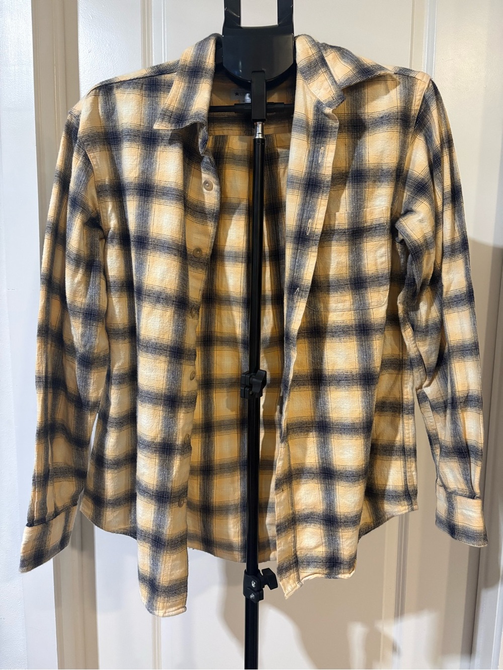 Converse Men's Yellow Plaid Button-Up Shirt - Casual Long Sleeve